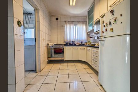 Apartamento à venda com 104m², 4 quartos e 2 vagas Apartamento à venda com 104m², 4 quartos e 2 vagasCozinha