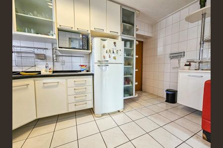 Apartamento à venda com 104m², 4 quartos e 2 vagas Apartamento à venda com 104m², 4 quartos e 2 vagasCozinha