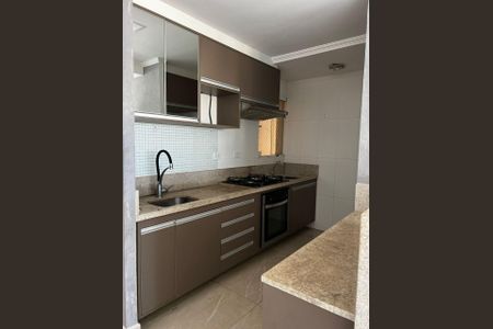 Cozinha de apartamento à venda com 3 quartos, 70m² em Parque Assuncao, Taboão da Serra