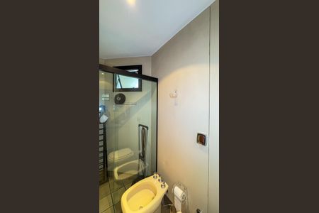 Apartamento à venda com 178m², 3 quartos e 3 vagas Apartamento à venda com 178m², 3 quartos e 3 vagasBanheiro da Suíte 1