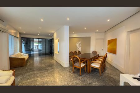 Apartamento à venda com 178m², 3 quartos e 3 vagas Apartamento à venda com 178m², 3 quartos e 3 vagasÁrea comum