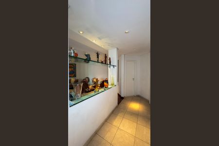 Apartamento à venda com 178m², 3 quartos e 3 vagas Apartamento à venda com 178m², 3 quartos e 3 vagasSala