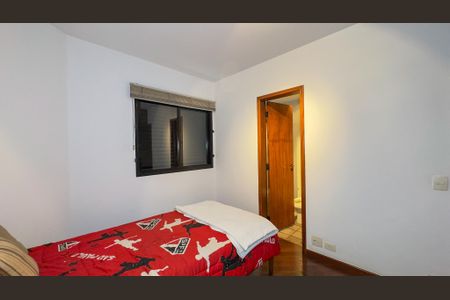 Apartamento à venda com 178m², 3 quartos e 3 vagas Apartamento à venda com 178m², 3 quartos e 3 vagasQuarto 2 - Suíte