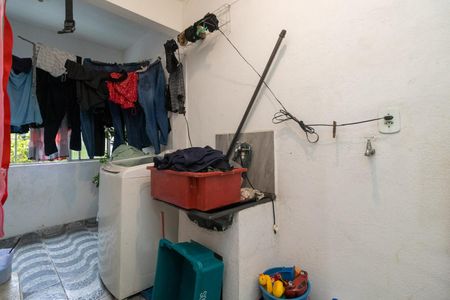 Casa à venda com 300m², 7 quartos e 2 vagas Casa à venda com 300m², 7 quartos e 2 vagasÁrea de Serviço 1