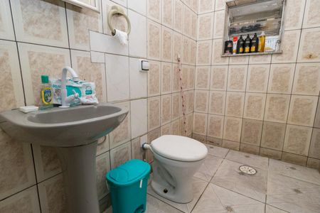 Casa à venda com 300m², 7 quartos e 2 vagas Casa à venda com 300m², 7 quartos e 2 vagasBanheiro 1