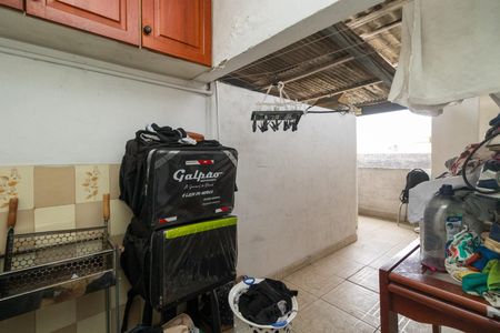 Casa à venda com 300m², 7 quartos e 2 vagas Casa à venda com 300m², 7 quartos e 2 vagasÁrea de Serviço 2