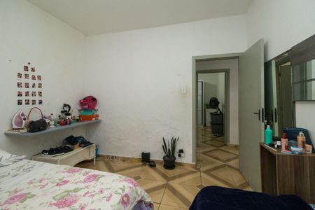 Casa à venda com 300m², 7 quartos e 2 vagas Casa à venda com 300m², 7 quartos e 2 vagasQuarto 2