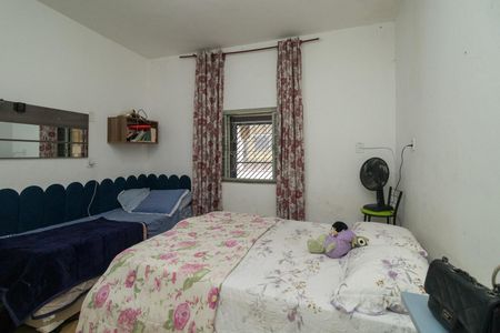 Casa à venda com 300m², 7 quartos e 2 vagas Casa à venda com 300m², 7 quartos e 2 vagasQuarto 2