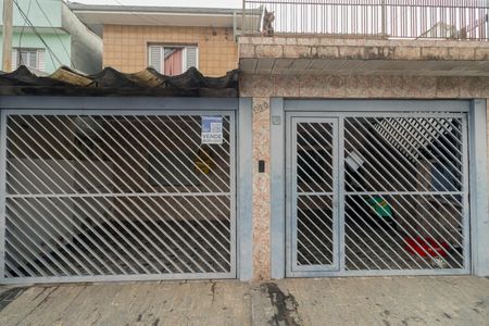 Casa à venda com 300m², 7 quartos e 2 vagas Casa à venda com 300m², 7 quartos e 2 vagasFachada