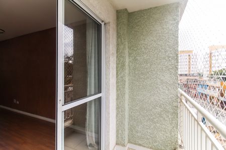 Sacada de apartamento à venda com 2 quartos, 50m² em Vila Carmosina, São Paulo