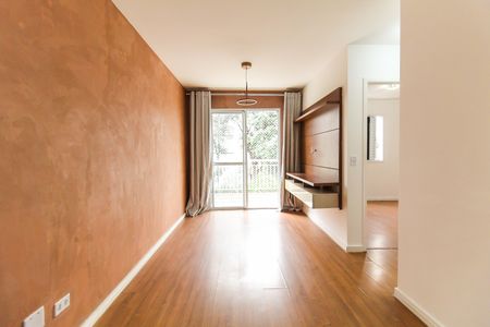 Sala de apartamento à venda com 2 quartos, 50m² em Vila Carmosina, São Paulo