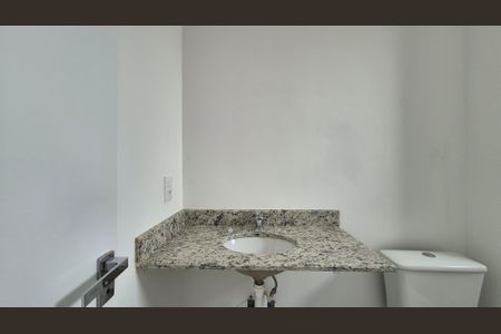 Apartamento à venda com 134m², 3 quartos e 3 vagasBanheiro da suíte 3