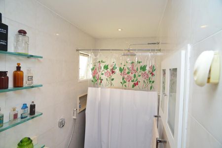 Apartamento para alugar com 214m², 3 quartos e 3 vagasBanheiro Social