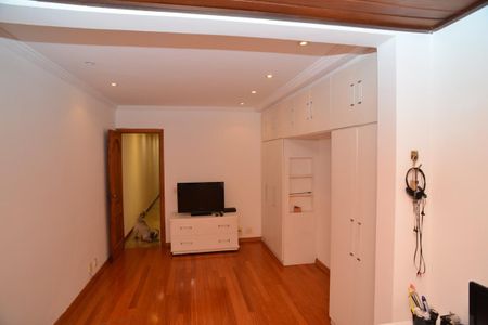 Apartamento para alugar com 214m², 3 quartos e 3 vagasQuarto