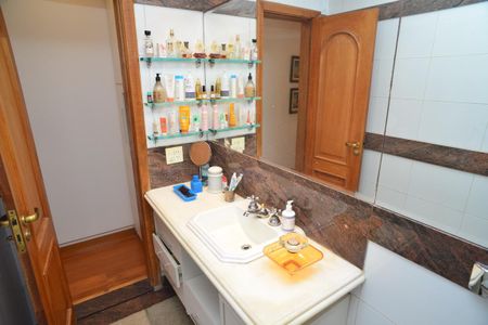 Apartamento para alugar com 214m², 3 quartos e 3 vagasBanheiro Suíte