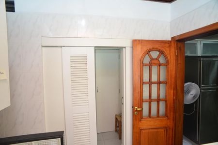 Apartamento para alugar com 214m², 3 quartos e 3 vagasÁrea de Serviço