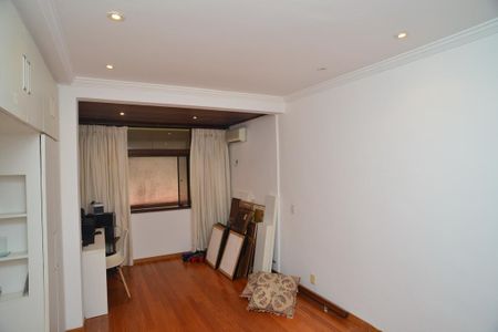 Apartamento para alugar com 214m², 3 quartos e 3 vagasQuarto