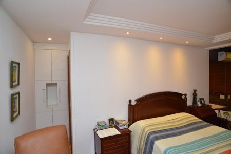 Apartamento para alugar com 214m², 3 quartos e 3 vagasSuíte