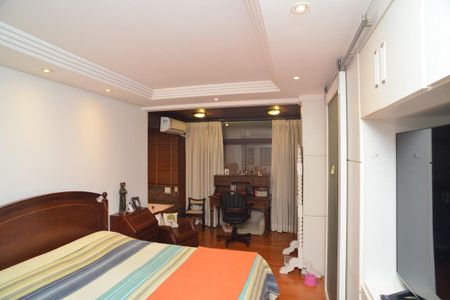 Apartamento para alugar com 214m², 3 quartos e 3 vagasSuíte