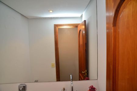 Apartamento para alugar com 214m², 3 quartos e 3 vagasLavabo