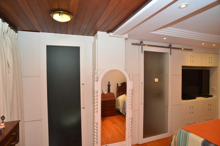 Apartamento para alugar com 214m², 3 quartos e 3 vagasSuíte