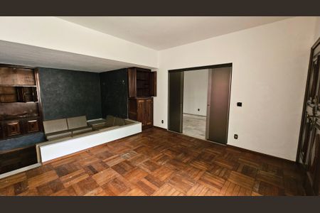 Casa para alugar com 4 quartos, 266m² em Chácara Urbana, Jundiaí