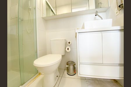 Apartamento à venda com 42m², 2 quartos e 1 vaga Apartamento à venda com 42m², 2 quartos e 1 vagaBanheiro