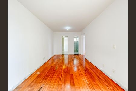 Apartamento à venda com 67m², 2 quartos e 1 vaga Apartamento à venda com 67m², 2 quartos e 1 vagaSala