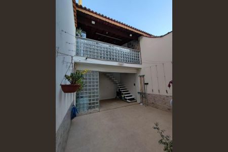 Casa para alugar com 150m², 3 quartos e 2 vagasFachada