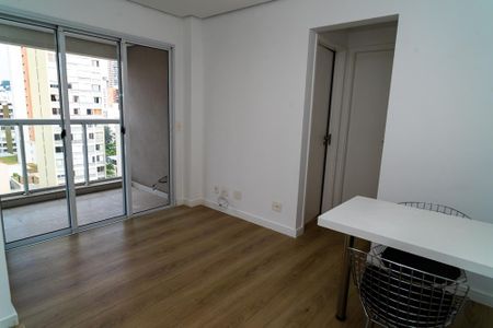 Apartamento à venda com 36m², 1 quarto e 1 vaga Apartamento à venda com 36m², 1 quarto e 1 vagaSala