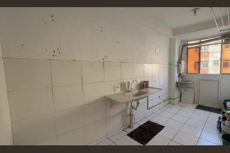 Cozinha de apartamento para alugar com 2 quartos, 45m² em Cosmos, Rio de Janeiro