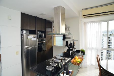 Cozinha de apartamento para alugar com 2 quartos, 110m² em Barra da Tijuca, Rio de Janeiro