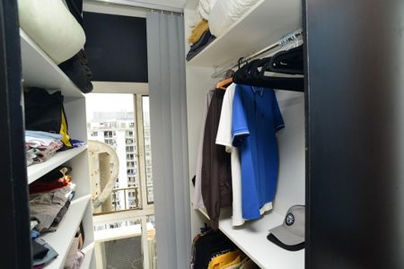Apartamento para alugar com 110m², 2 quartos e 2 vagas Apartamento para alugar com 110m², 2 quartos e 2 vagasCloset