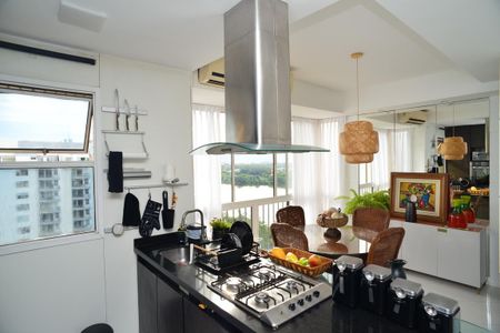 Cozinha de apartamento para alugar com 2 quartos, 110m² em Barra da Tijuca, Rio de Janeiro