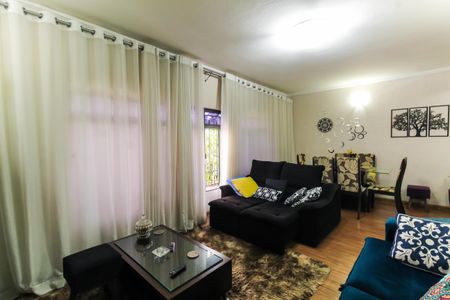 Sala de casa à venda com 3 quartos, 550m² em Vila Prudente, São Paulo