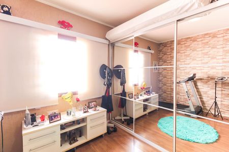Casa para alugar com 550m², 3 quartos e 3 vagas Casa para alugar com 550m², 3 quartos e 3 vagasQuarto 2