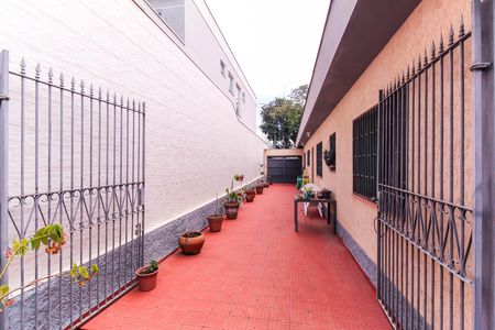 Casa para alugar com 550m², 3 quartos e 3 vagas Casa para alugar com 550m², 3 quartos e 3 vagasGaragem