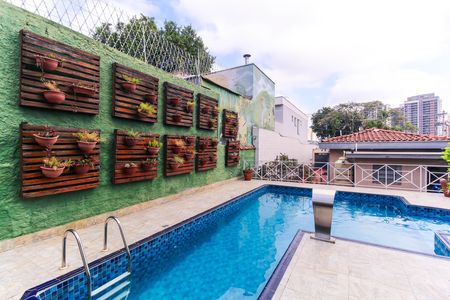 Casa para alugar com 550m², 3 quartos e 3 vagas Casa para alugar com 550m², 3 quartos e 3 vagasPiscina