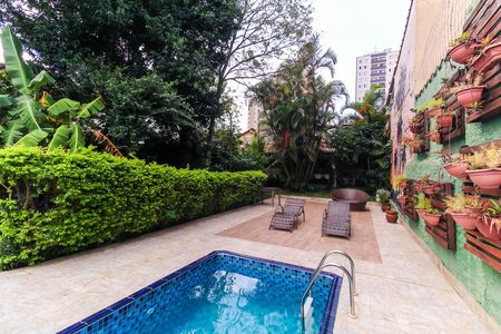 Casa para alugar com 550m², 3 quartos e 3 vagas Casa para alugar com 550m², 3 quartos e 3 vagasPiscina