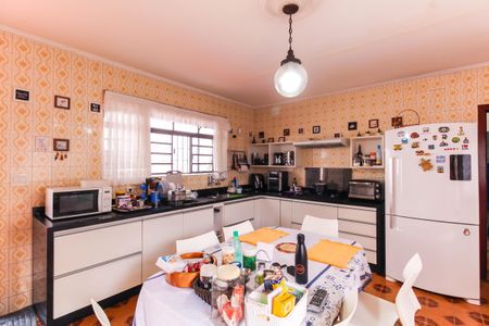 Casa para alugar com 550m², 3 quartos e 3 vagas Casa para alugar com 550m², 3 quartos e 3 vagasCozinha