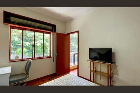 Casa para alugar com 180m², 4 quartos e 2 vagas Casa para alugar com 180m², 4 quartos e 2 vagasQuarto 1