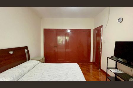 Casa para alugar com 180m², 4 quartos e 2 vagas Casa para alugar com 180m², 4 quartos e 2 vagasQuarto 2