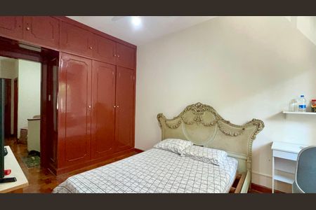 Casa para alugar com 180m², 4 quartos e 2 vagas Casa para alugar com 180m², 4 quartos e 2 vagasQuarto 1