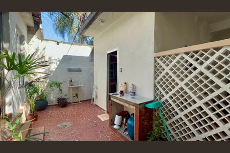 Casa para alugar com 180m², 4 quartos e 2 vagas Casa para alugar com 180m², 4 quartos e 2 vagasQuintal