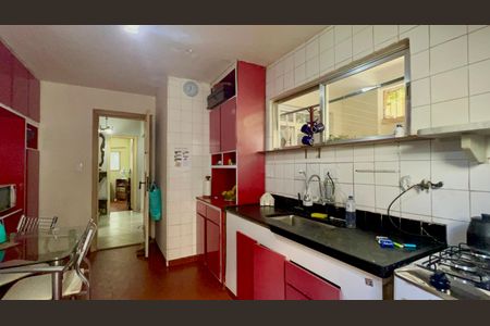Casa para alugar com 180m², 4 quartos e 2 vagas Casa para alugar com 180m², 4 quartos e 2 vagasCozinha