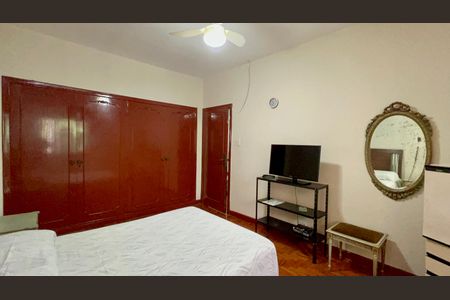 Casa para alugar com 180m², 4 quartos e 2 vagas Casa para alugar com 180m², 4 quartos e 2 vagasQuarto 2