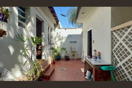 Casa para alugar com 180m², 4 quartos e 2 vagas Casa para alugar com 180m², 4 quartos e 2 vagasQuintal