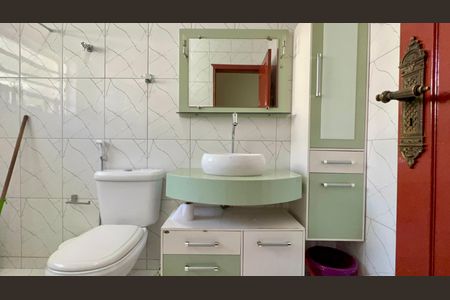 Casa para alugar com 180m², 4 quartos e 2 vagas Casa para alugar com 180m², 4 quartos e 2 vagasBanheiro