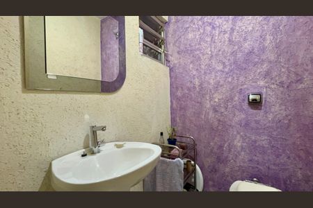 Casa para alugar com 180m², 4 quartos e 2 vagas Casa para alugar com 180m², 4 quartos e 2 vagasLavabo