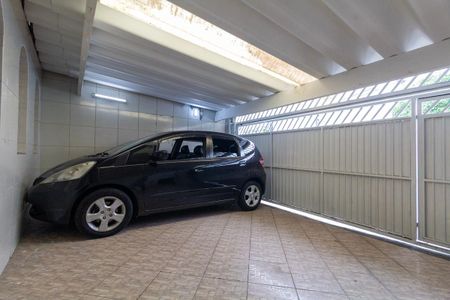 Garagem de casa à venda com 3 quartos, 80m² em Jardim Gonzaga, São Paulo